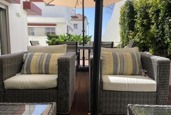 Apartamento T3 Duplex para arrendamento sem móveis no Alto de Santa Catarina, Algés