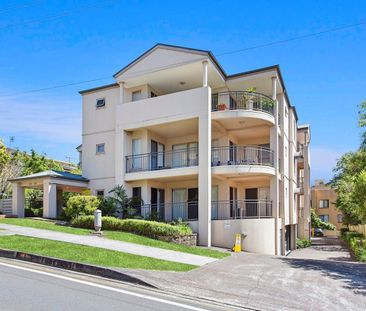 "Spacious & Private 3 Bedroom Apartment in a Central Location" - Photo 6