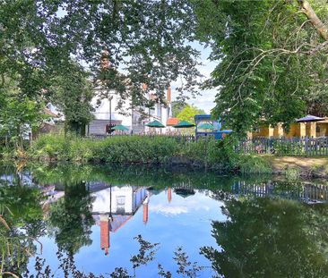 Station Road East, Ash Vale, Aldershot, Surrey, GU12 - Photo 5