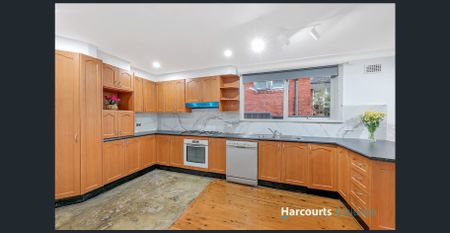 The Family Home! - Photo 3