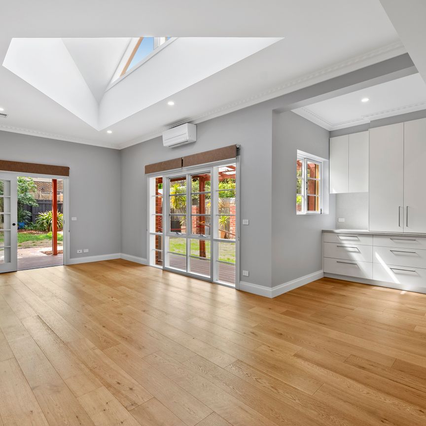 33 Pope Road, Blackburn VIC 3130 - House For Rent | Domain - Photo 1