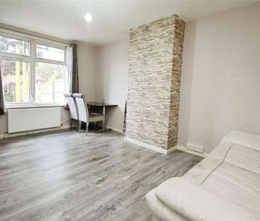 Reede Road, Dagenham, RM10 - Photo 2