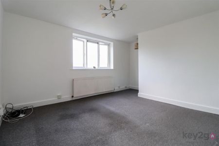 3 bedroom penthouse to rent - Photo 2