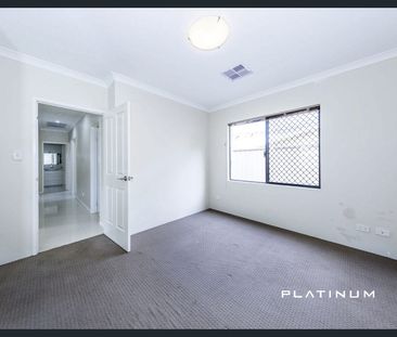 Beautifully Presented Family Home in a Peaceful Location - Photo 4