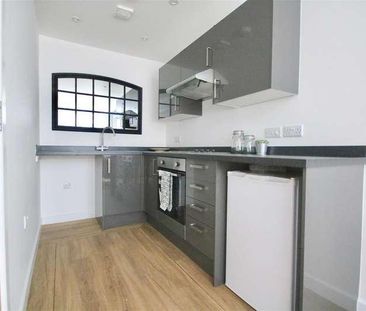 Enterprise House, Isambard Brunel Road, Portsmouth, PO1 - Photo 2