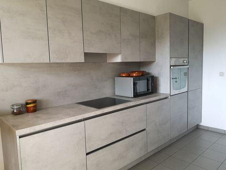 Appartement te huur - Foto 2