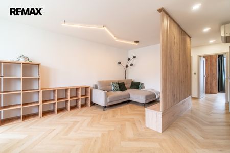 Pronájem bytu 3+1 v osobním vlastnictví 63 m², Praha 8 - Karlín - Fotografie 2