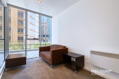 MOVE IN WITH EASE - FURNISHED - Photo 5