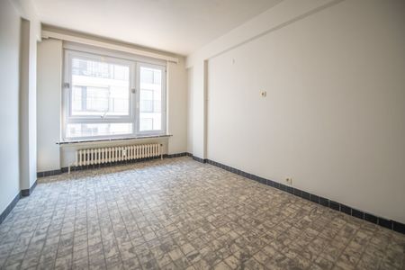 Ruim en lichtrijk appartement met 3 slaapkamers pal aan strand - Foto 2