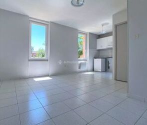 Location Appartement 1 pièces 14 m2 à Albi - Photo 5