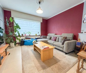 Charmante rustig gelegen woning met ruime tuin en garage! - Foto 3