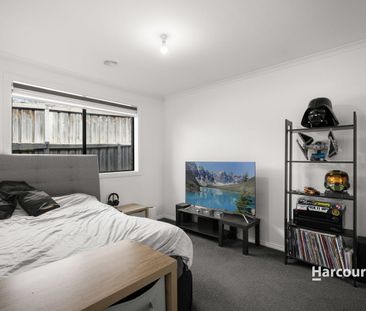 Spacious Family Living with Exceptional Style & Flexibility - Photo 6