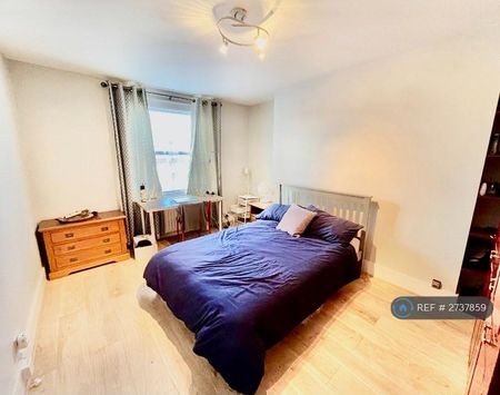 2 bedroom maisonette to rent - Photo 3