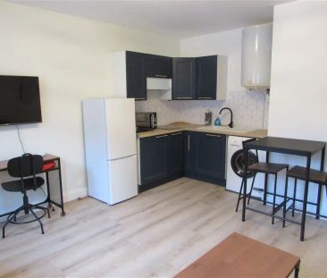Location appartement 1 pièce - 25m² à Concarneau (29900) - Photo 3