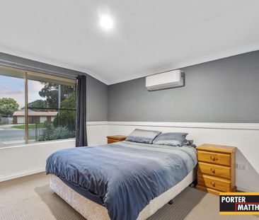 STUNNING FAMILY HOME! - Photo 6