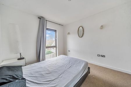 2 bedroom duplex to rent - Photo 3