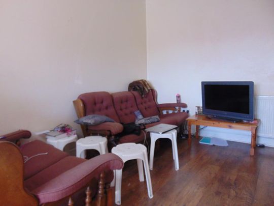 7 bedroom semi-detached house to rent - Photo 1