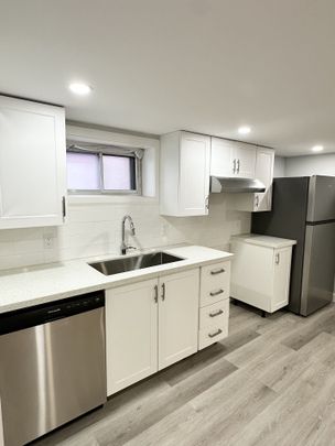 For Lease - 30 Balsam Avenue Unit# Basement, Hamilton, Ontario - Photo 1