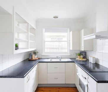 39 Liston Avenue, Reservoir VIC 3073 - House For Rent | Domain - Photo 2