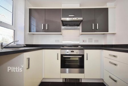 2 bedroom terraced house to rent - Photo 4