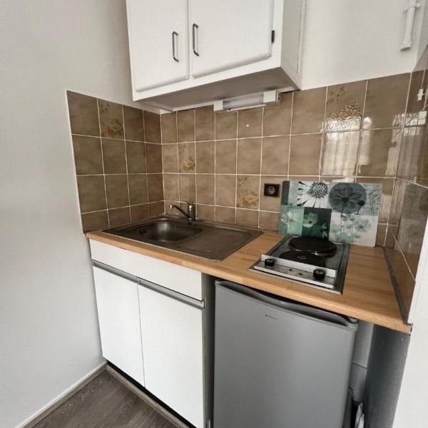 Location Appartement 1 pièce 22m² MONT ST AIGNAN 76130 - Photo 1