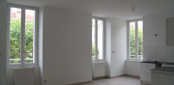 Location Appartement 3 pièces 59m² VALENCE 26000 - Photo 2