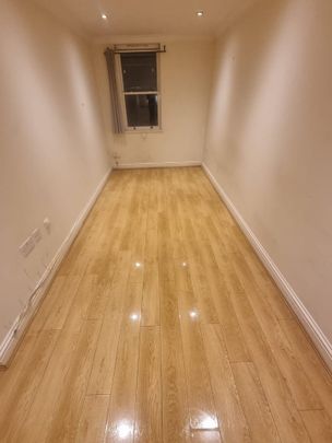 1 Bed Flat, Merton High Street, SW19 - Photo 1