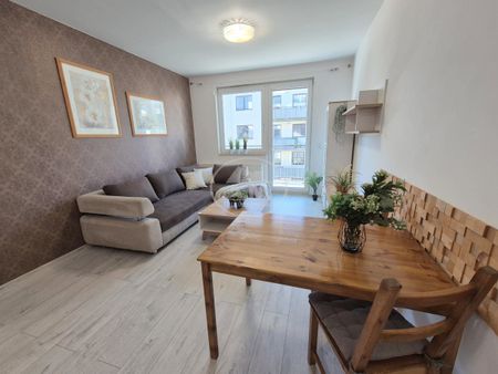 Super M3, Miejsce postojowe, Blisko tramwaj,autobu - Zdjęcie 2