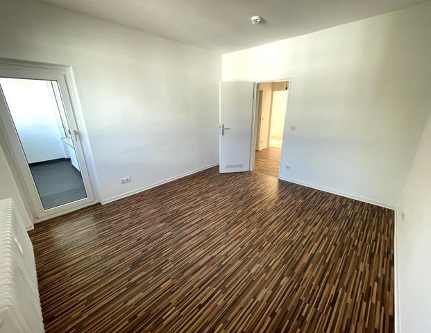 ***Familienfreundliche 4-Zimmer-Etagenwohnung mit Loggia in Wolfsburg*** - Photo 1