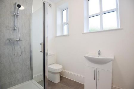 1 bedroom in a house share to rent - Photo 5