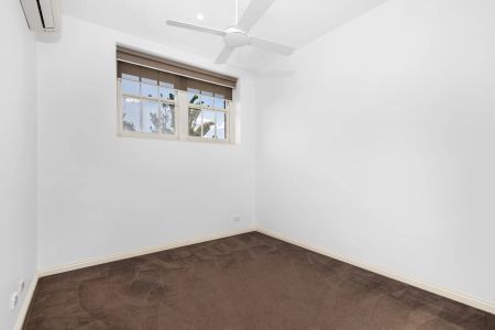 Unit 1/209 Melbourne Road, Rippleside. - Photo 3