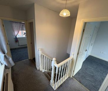 3 bedroom semi-detached house to rent - Photo 4