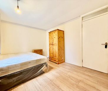 3 bedroom flat to rent - Photo 3