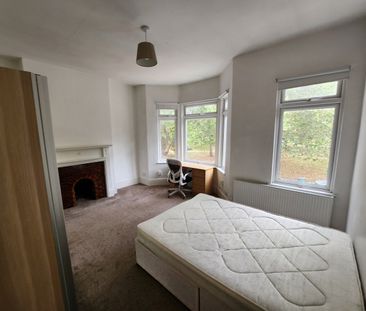 3 Bed Flat, Childeric Road, SE14 - Photo 5