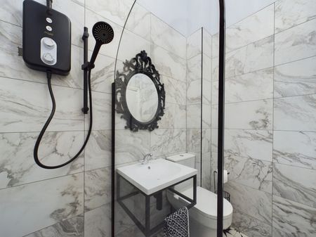 School House, Bennington Street, GL50 - Photo 5