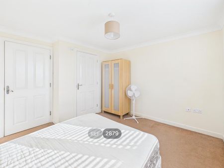 2 bedroom flat to rent - Photo 5
