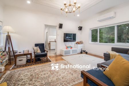 Warm, Welcoming & Wonderfully Located - Photo 2