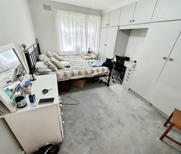 Methuen Close, Edgware - Photo 5