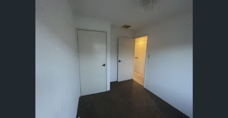 Family 4 x 2 Great Location - Photo 3