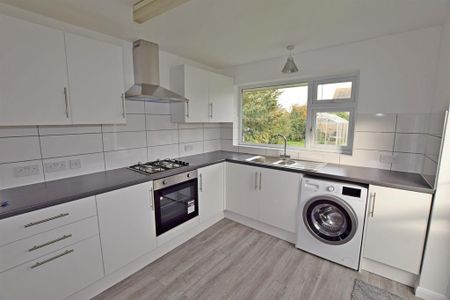 2 bedroom bungalow to rent - Photo 5