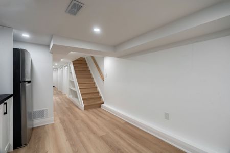 For Lease - 2555 Dundas Street Unit# Basement, Toronto, Ontario - Photo 2