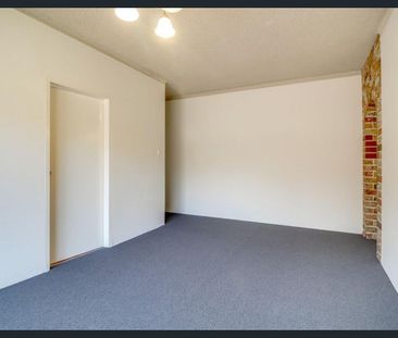 Convenient Living in a Prime Coniston Location - Photo 5