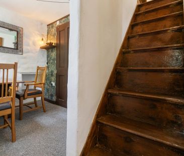3 bedroom end of terrace house to rent - Photo 1