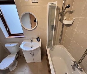 32b Mark Street, Newtownards, BT23 4DT - Photo 2