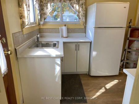 For Lease - 1705 Simcoe Street, Oshawa, Ontario - Photo 4