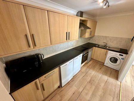 2 bedroom apartment to rent - Photo 5