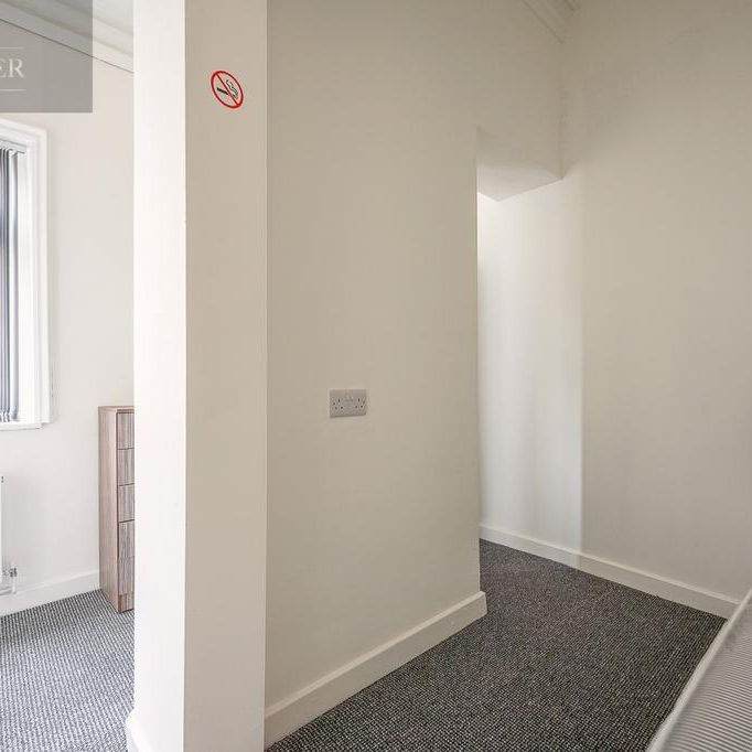 4 bedroom flat to rent - Photo 1