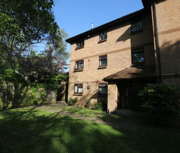 1 bedroom ground floor flat to rent - Photo 1