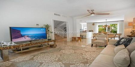 Casa adosada en Marbella, Nueva Andalucia, alquiler - Foto 3