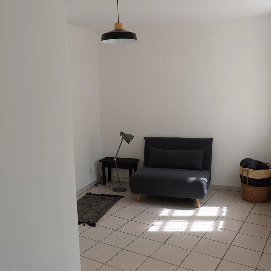 Location Appartement 2 pièces 37m² L ISLE JOURDAIN 32600 - Photo 1
